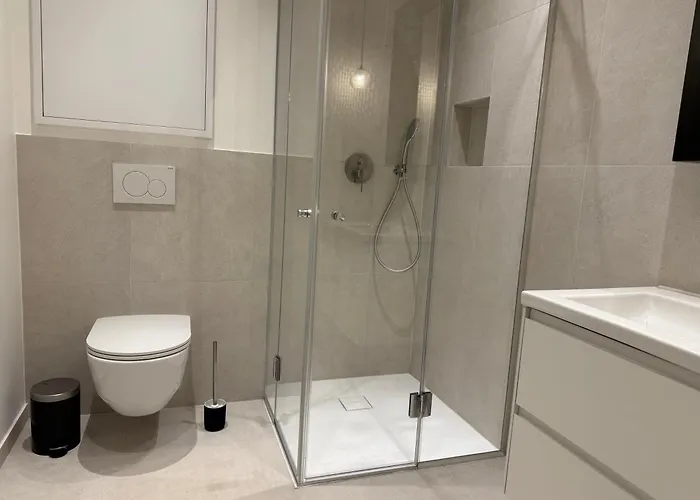 Renovated * Βιέννη